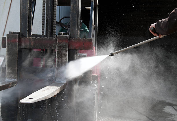 Best Sidewalk Pressure Washing  in Dalton, OH